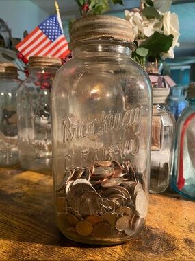Brockway Clear-VU 1948 Glass Mason Jar with Metal Screw Lid - Coins not included